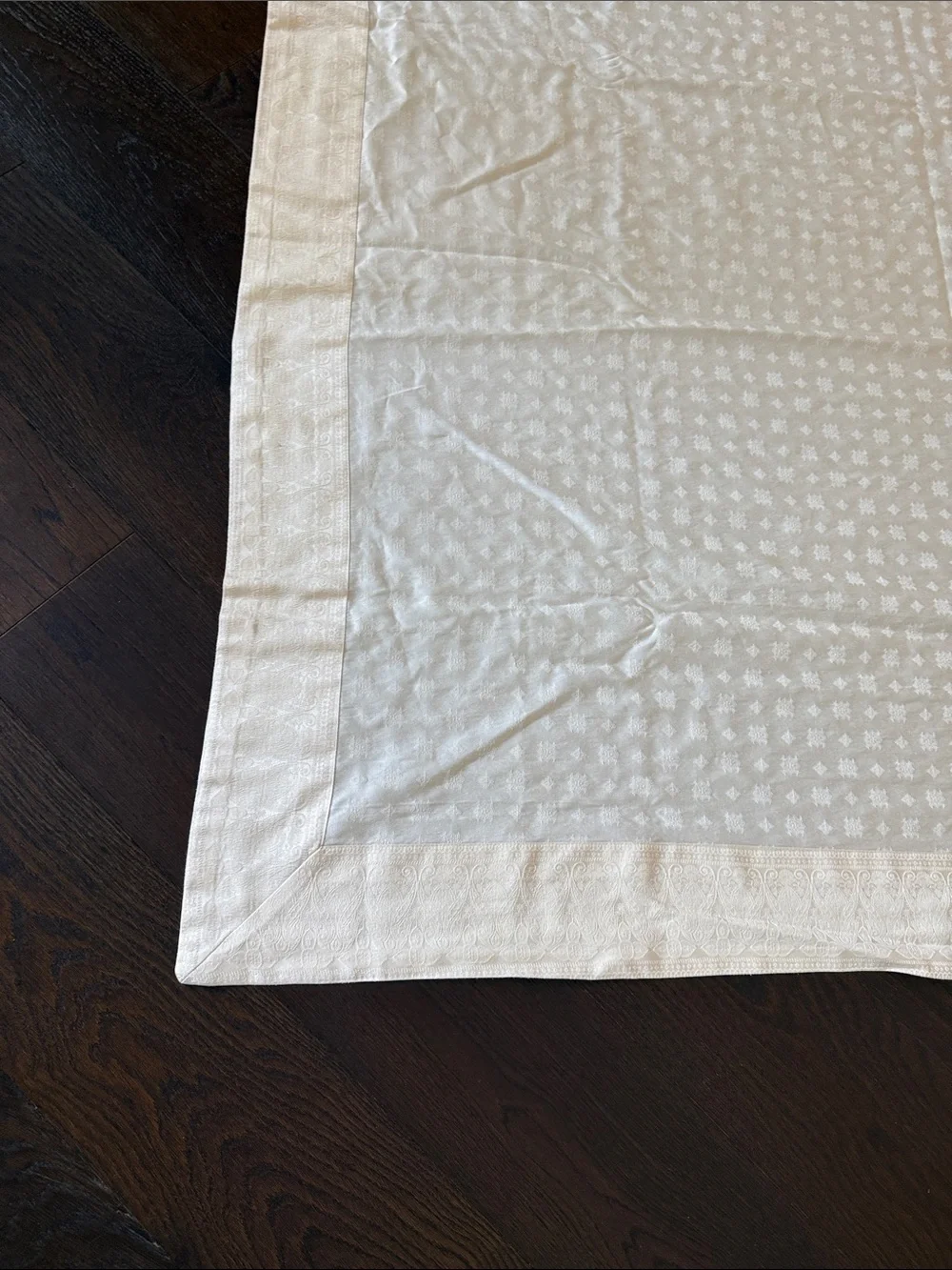 Textured Ivory Rectangular Tablecloth with Border